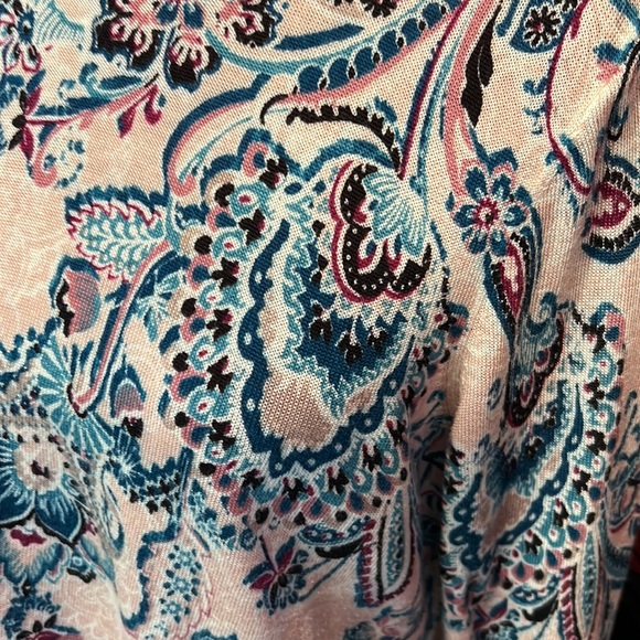 🪷 Chicos size 2 shirt 🪷 - Picture 7 of 11